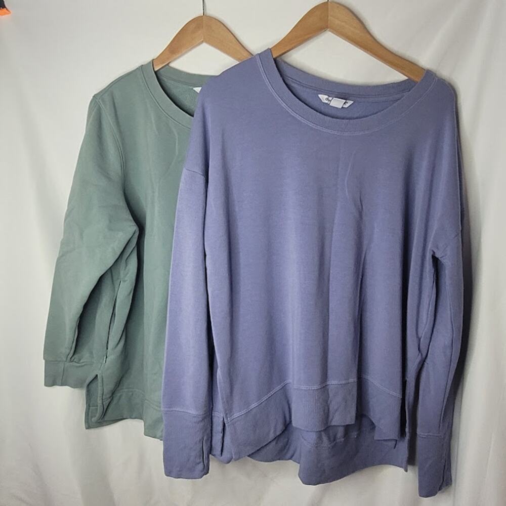 Athleta - Women's sweatshirt bundle- 2 in total- size Large/XL